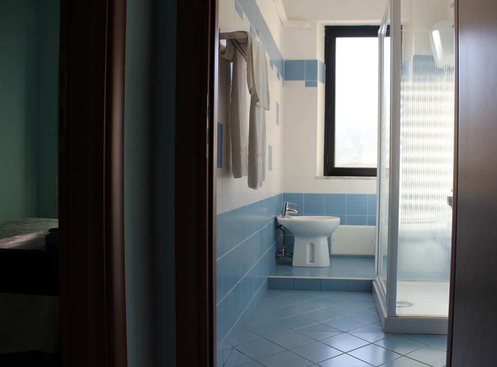Hotel 106 Sellia Marina Quarto foto